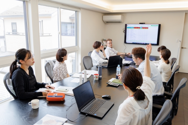 チーム会議中